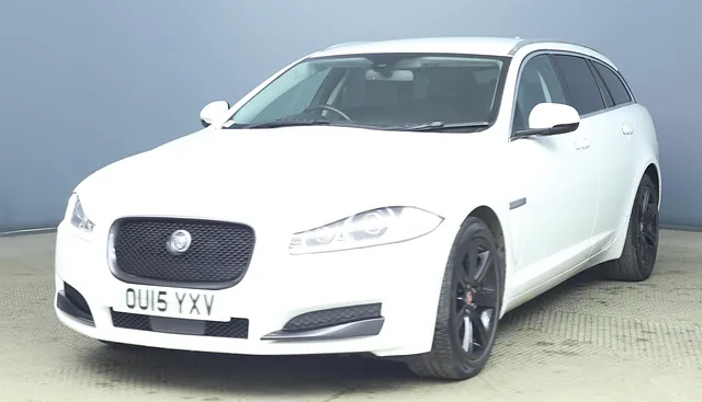 AX10 FOX JAGUAR XF ESTATE